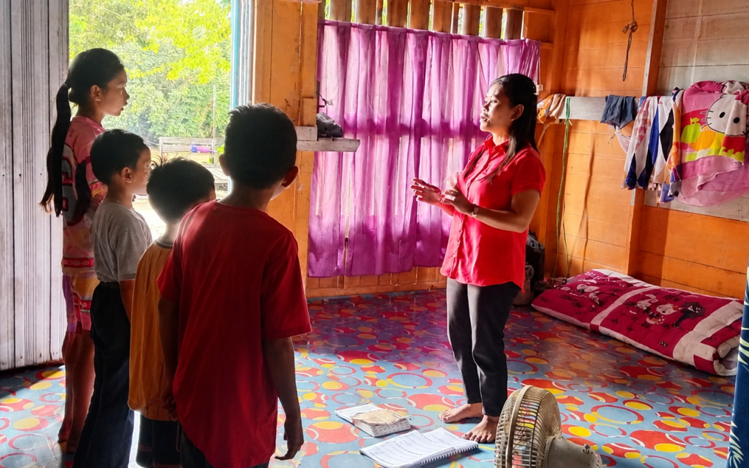 ANAK-ANAK DESA TUMBANG MANANGEI BUKTIKAN KASIH TUHAN TAK TERBATAS!